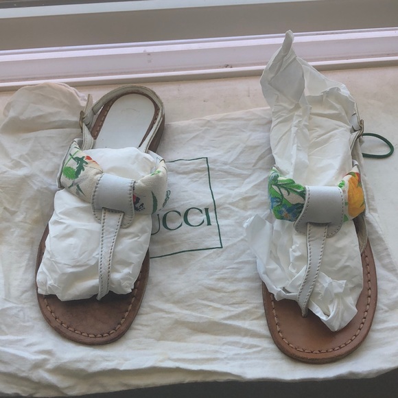 Gucci Shoes - Vintage Authentic Gucci Sandals